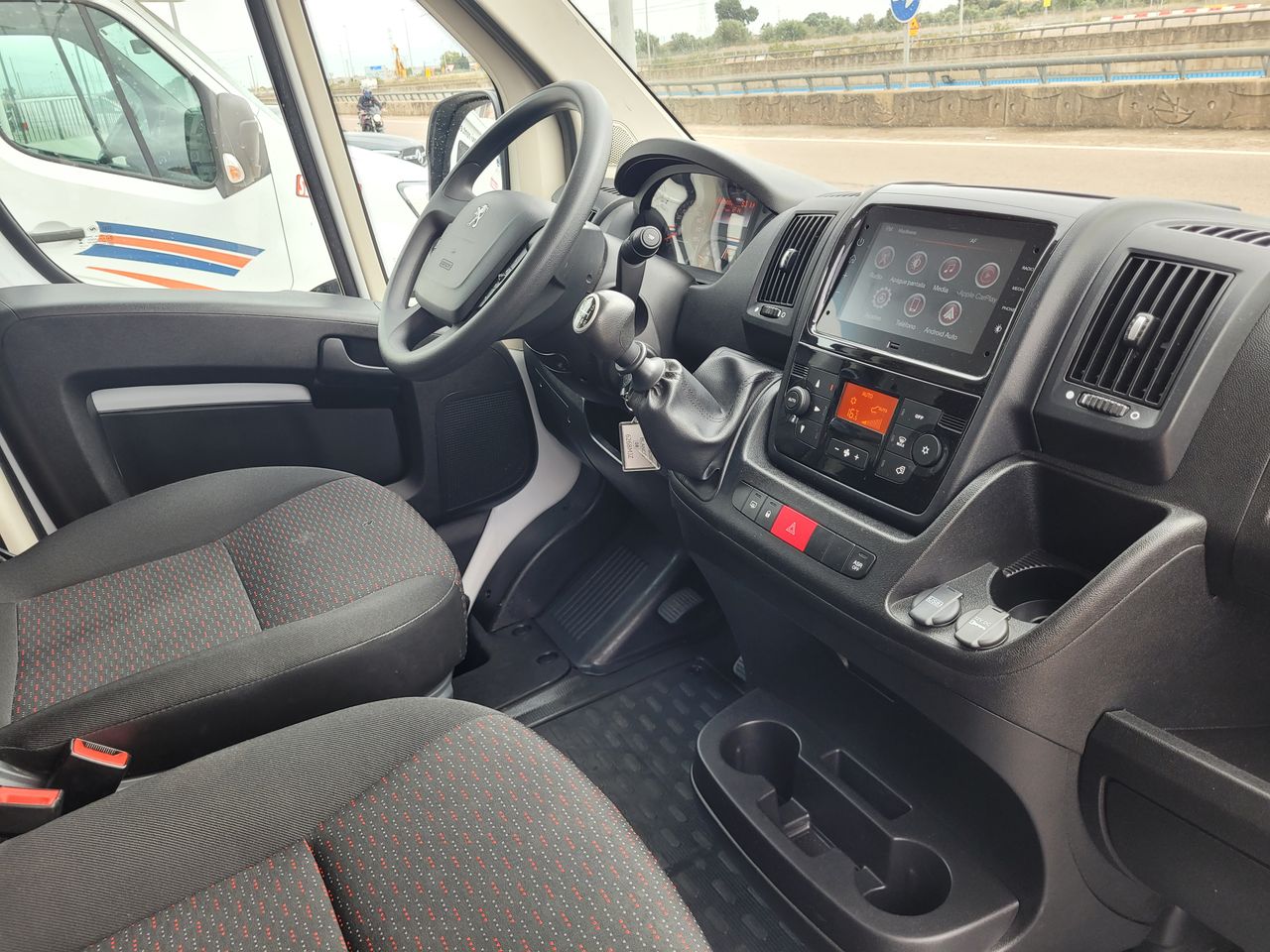 Foto Peugeot Boxer 21
