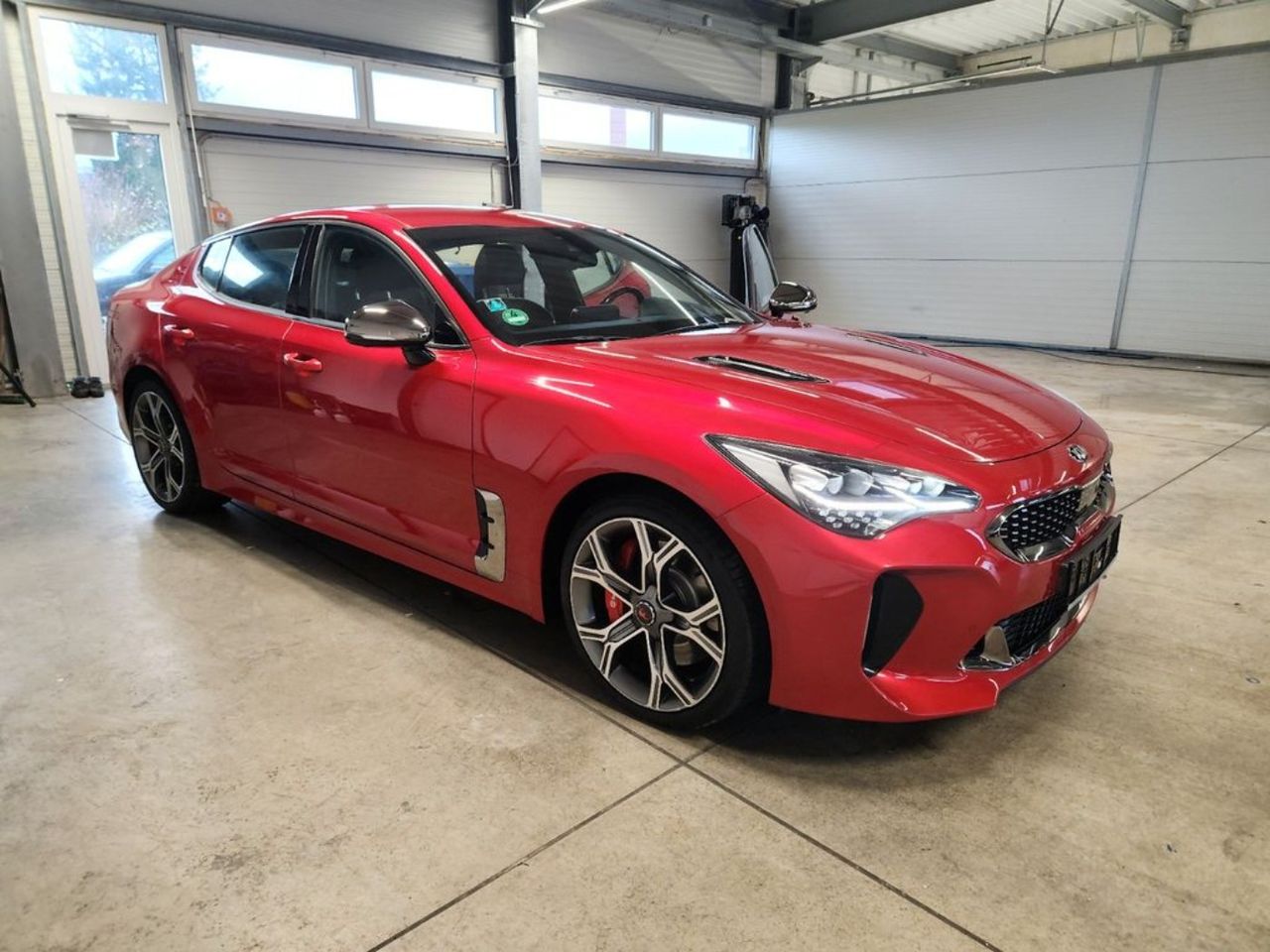 Foto Kia Stinger 4
