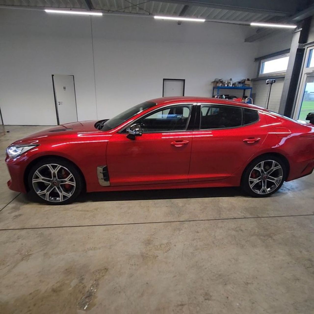 Foto Kia Stinger 9