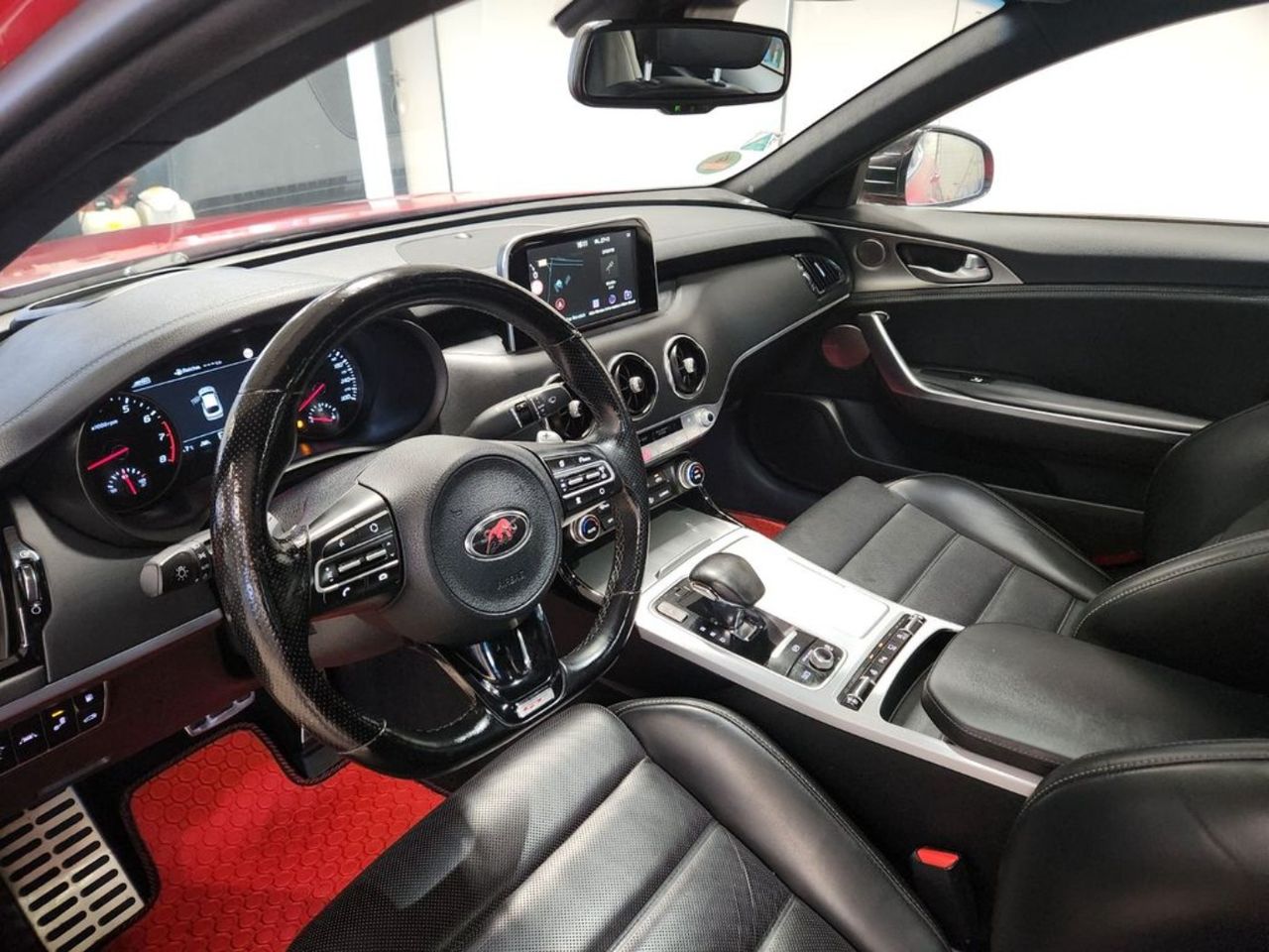 Foto Kia Stinger 10