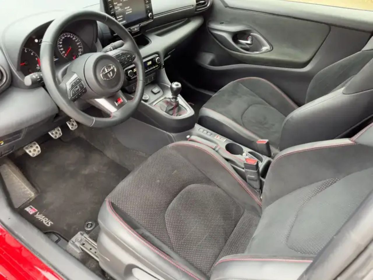 Foto Toyota Yaris 6