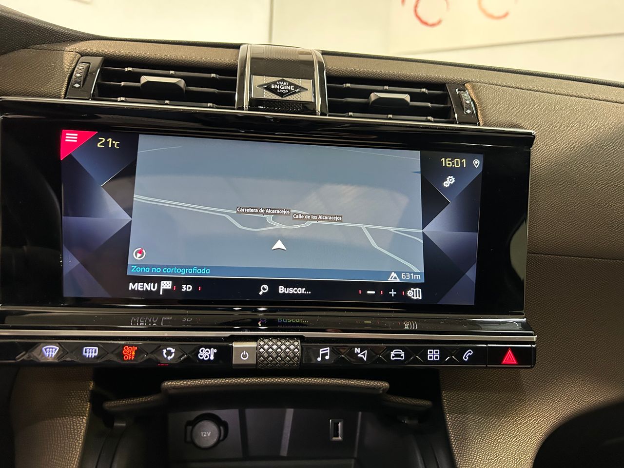 Foto DS Automobiles DS 7 29
