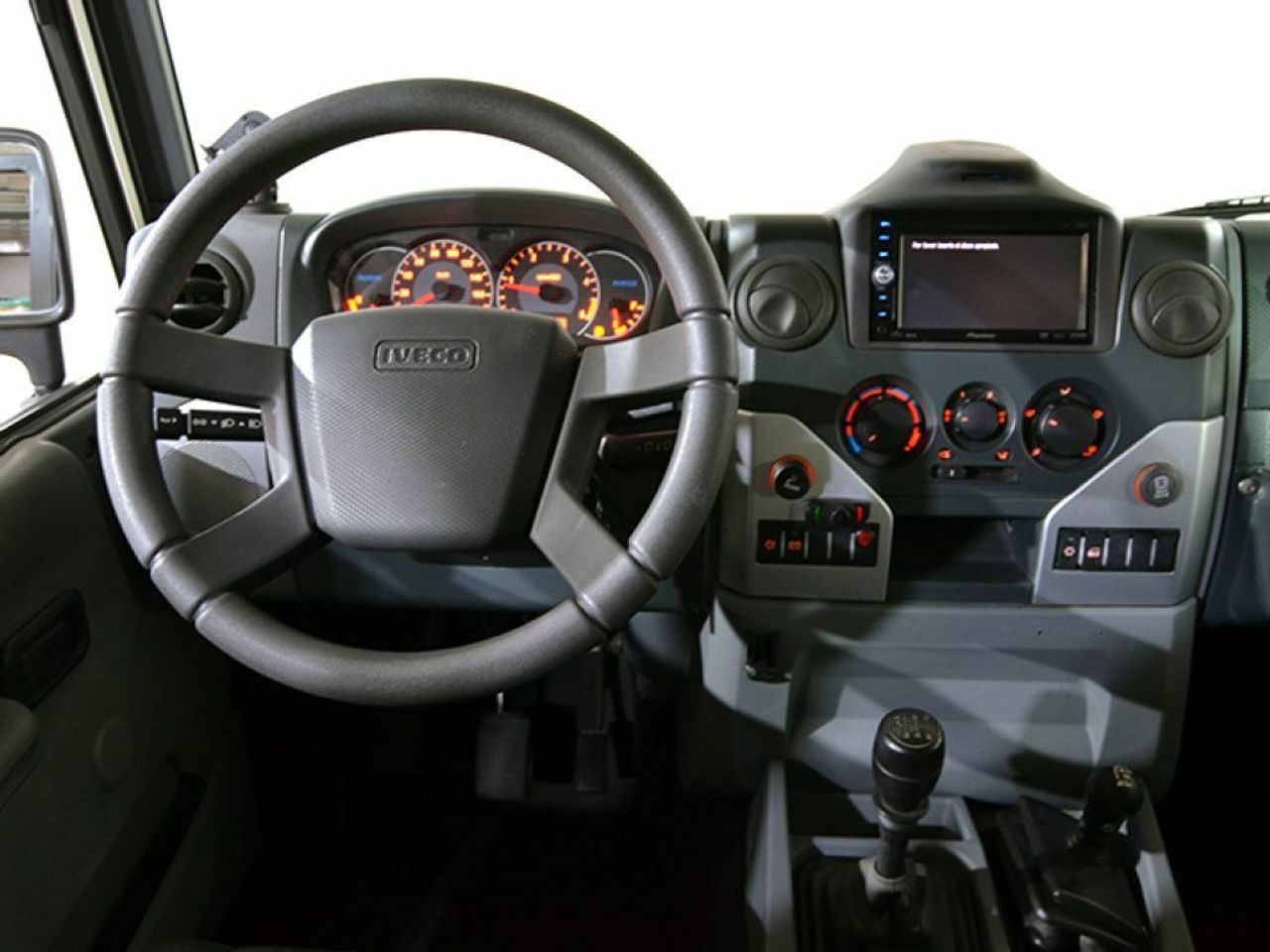 Foto Iveco Massif 21