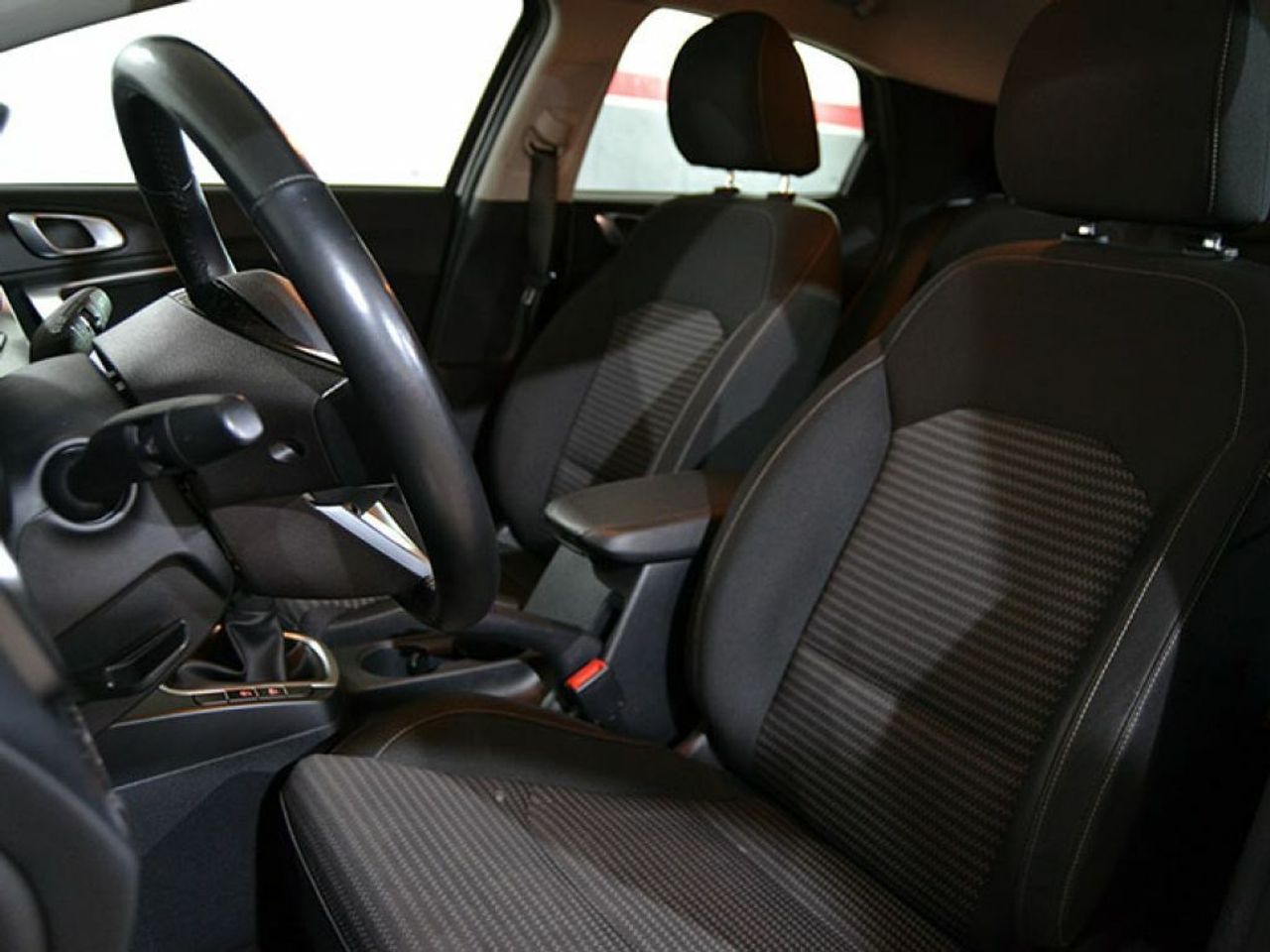 Foto Kia XCeed 12
