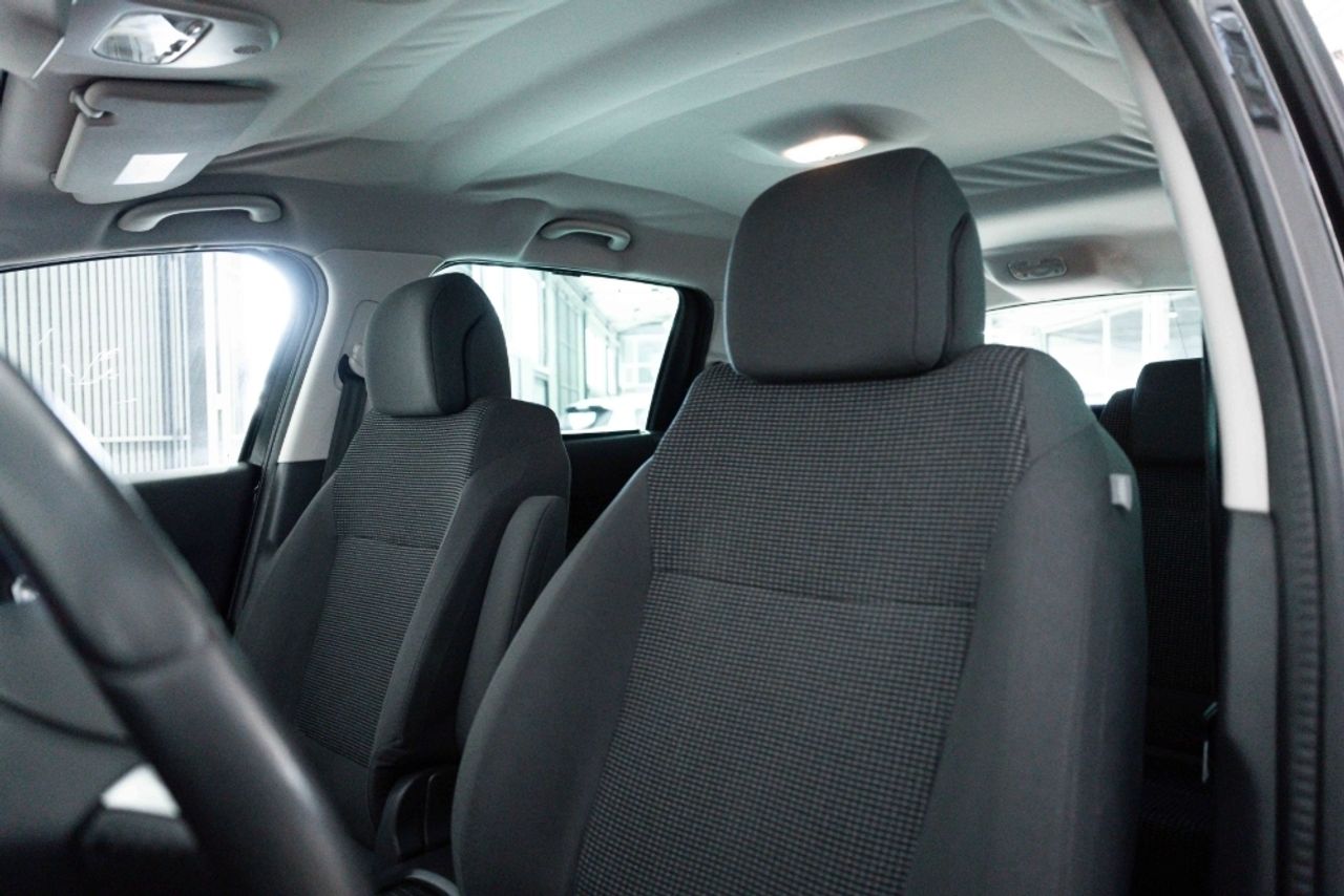 Foto Peugeot 5008 8