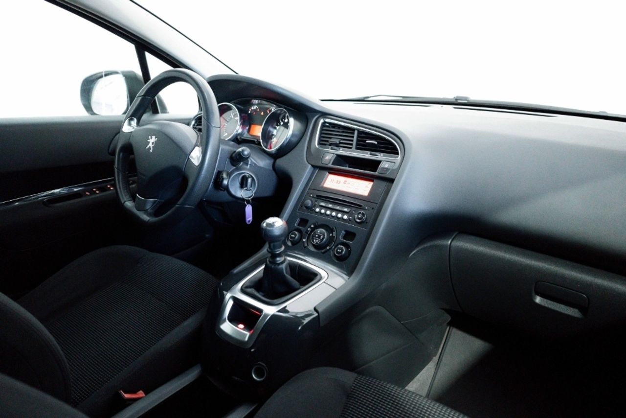 Foto Peugeot 5008 23
