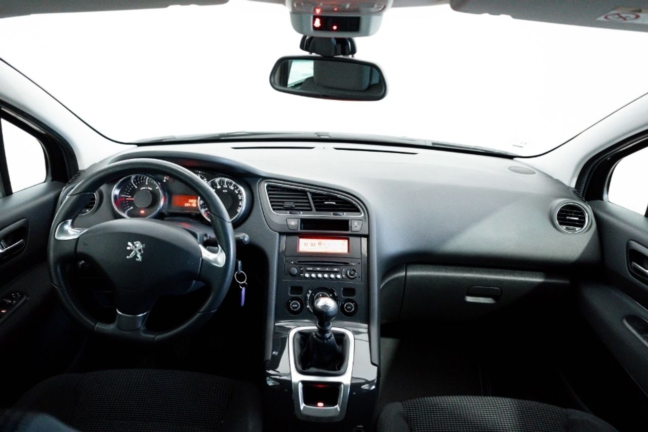 Foto Peugeot 5008 26