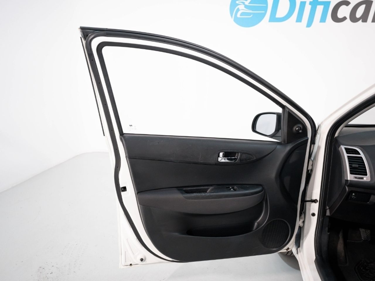 Foto Hyundai i20 12