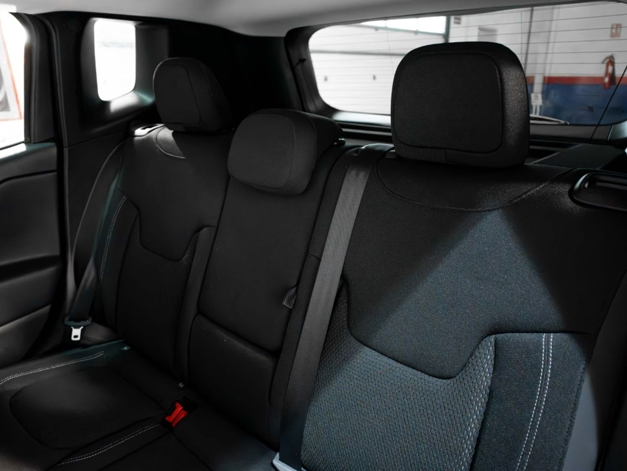 Foto Jeep Renegade 27