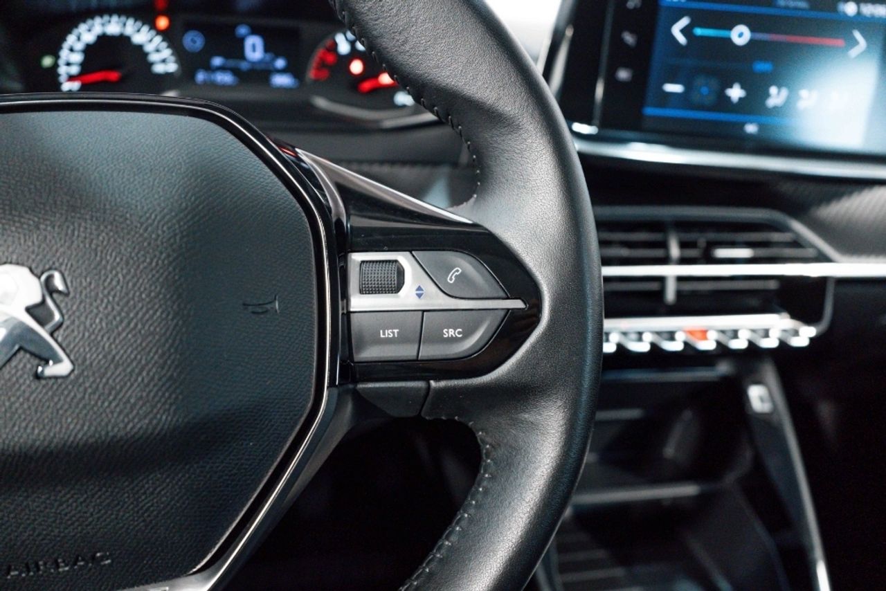Foto Peugeot 208 14