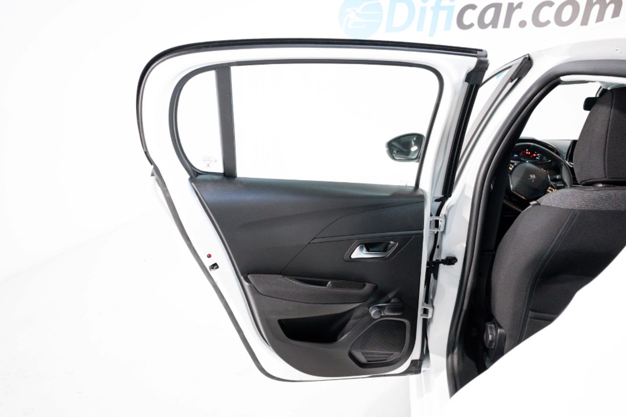 Foto Peugeot 208 24