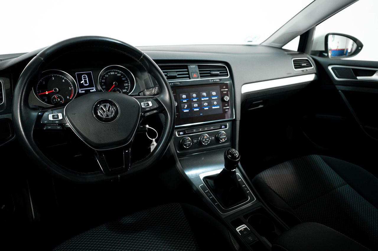 Foto Volkswagen Golf 21