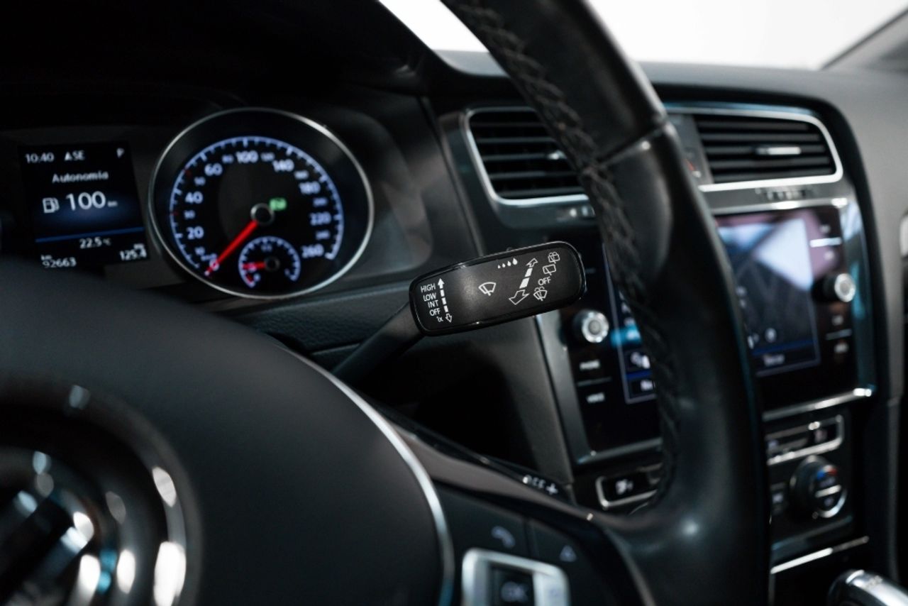 Foto Volkswagen Golf 16