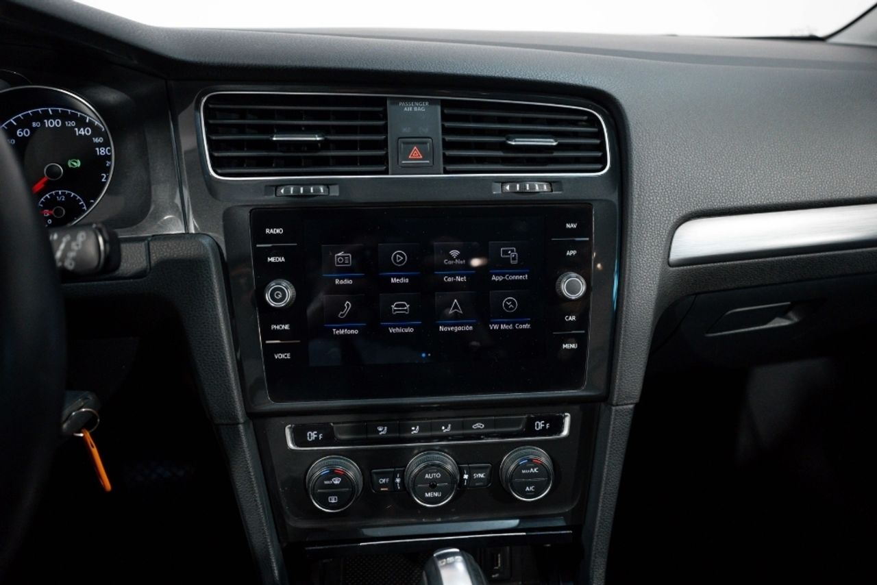 Foto Volkswagen Golf 18