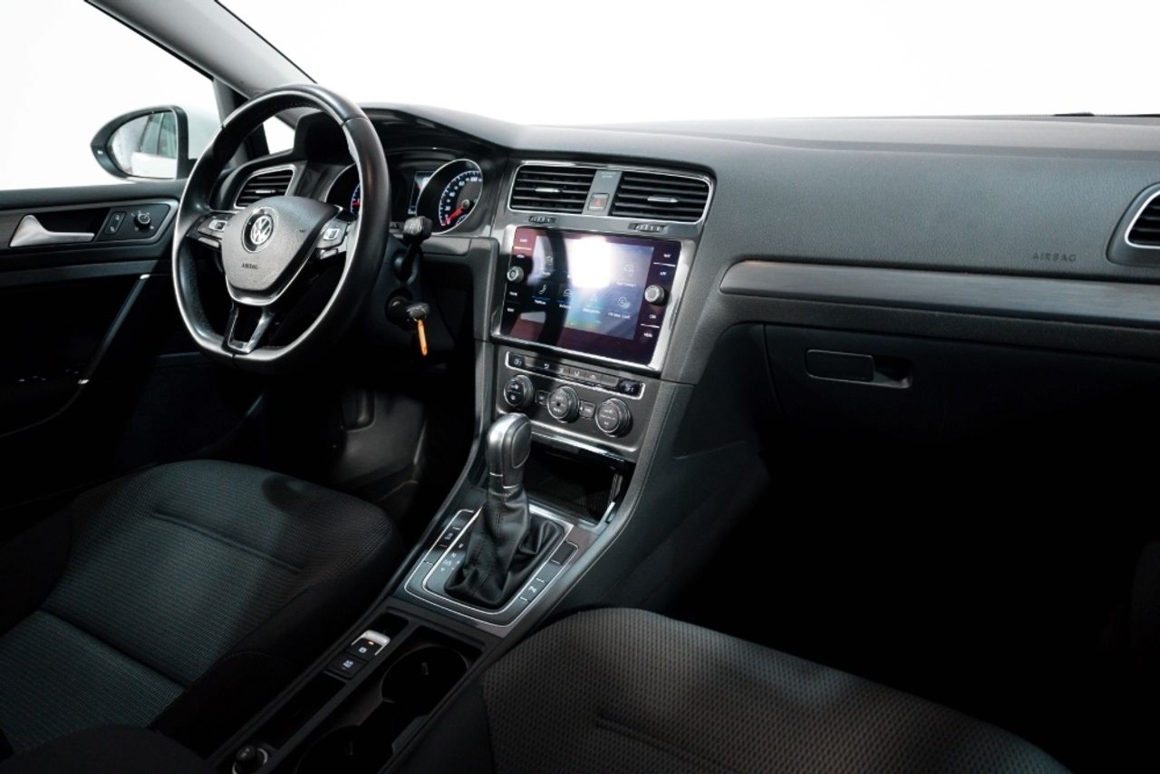 Foto Volkswagen Golf 21