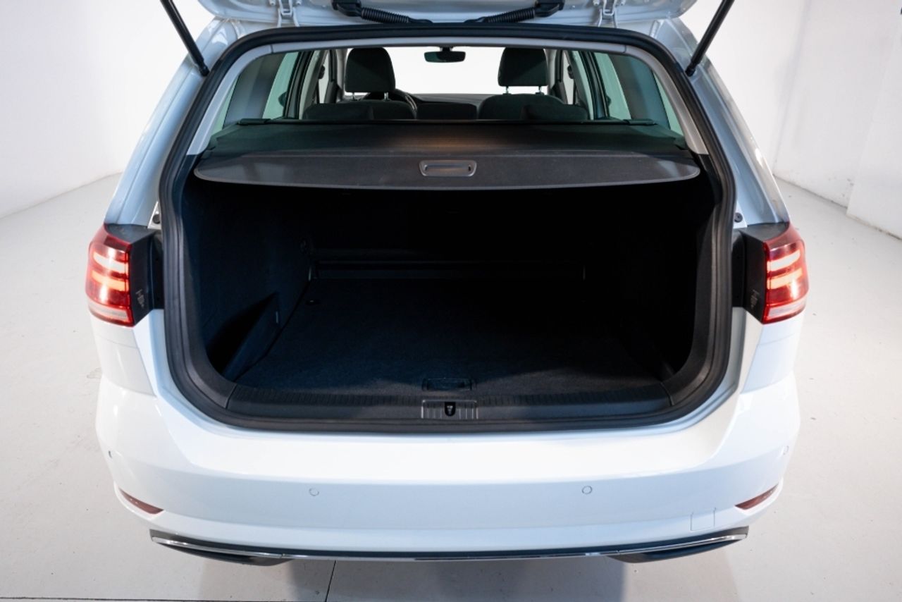 Foto Volkswagen Golf 27