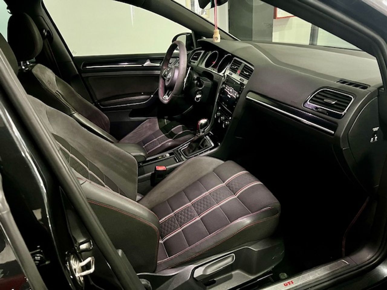 Foto Volkswagen Golf 19