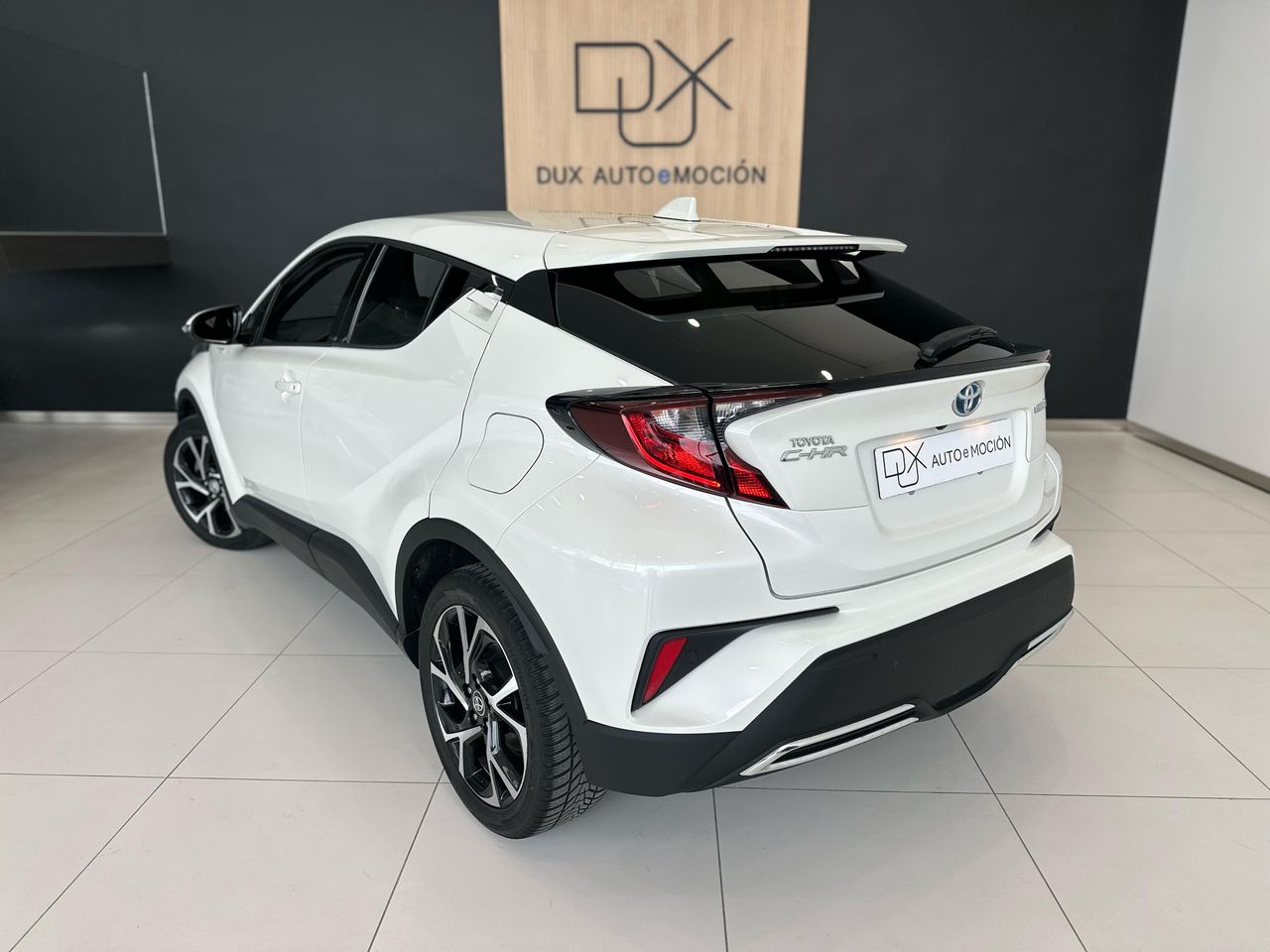Foto Toyota C-HR 2