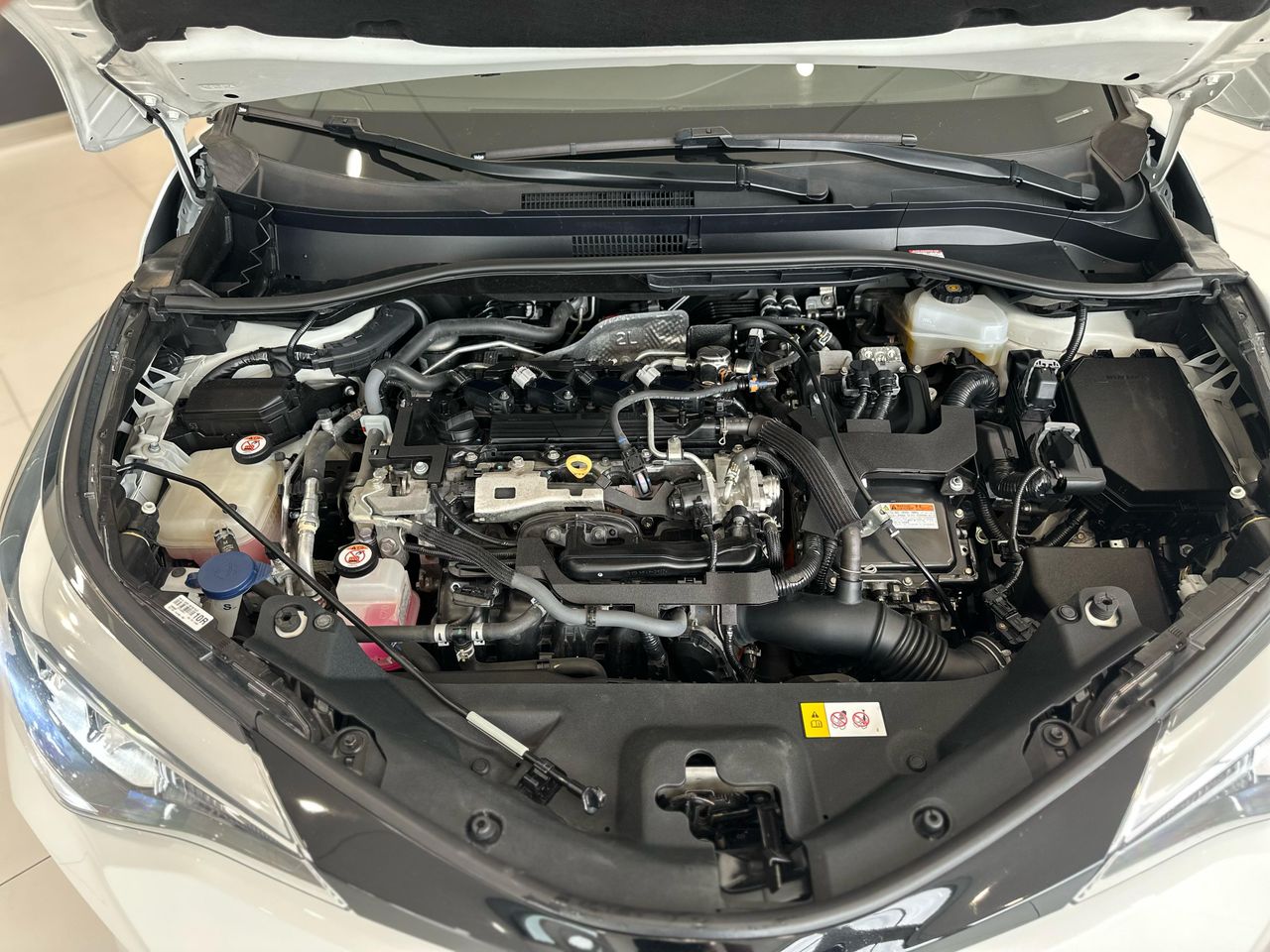 Foto Toyota C-HR 11