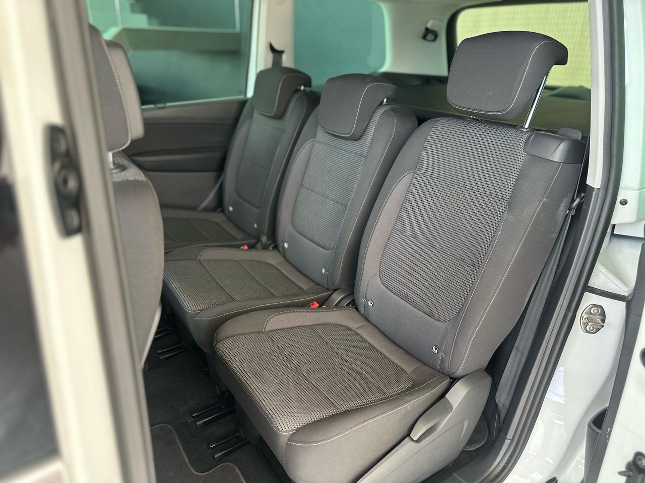 Foto Volkswagen Sharan 14