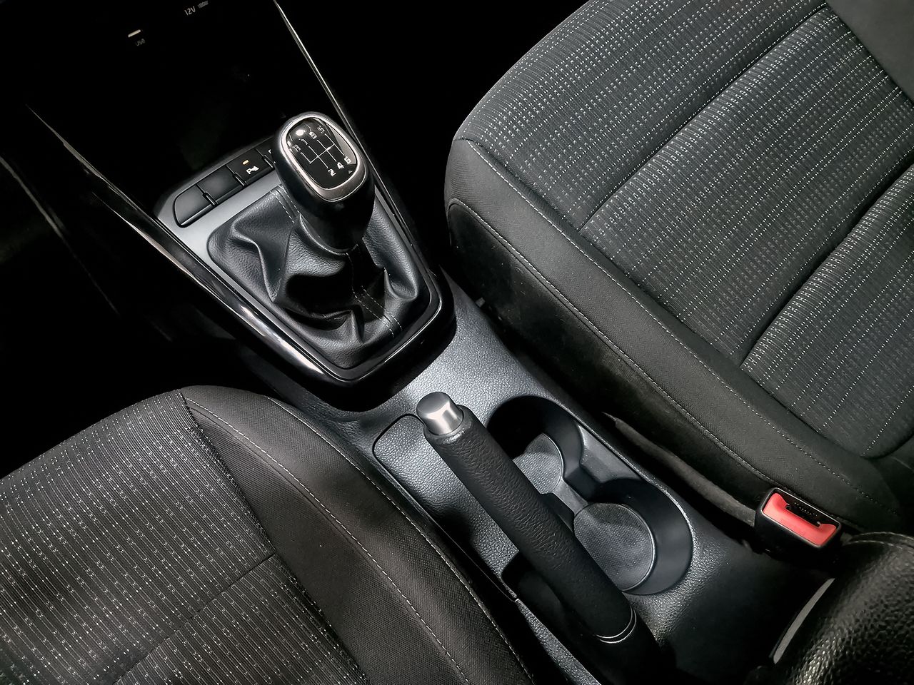 Foto Kia Stonic 29