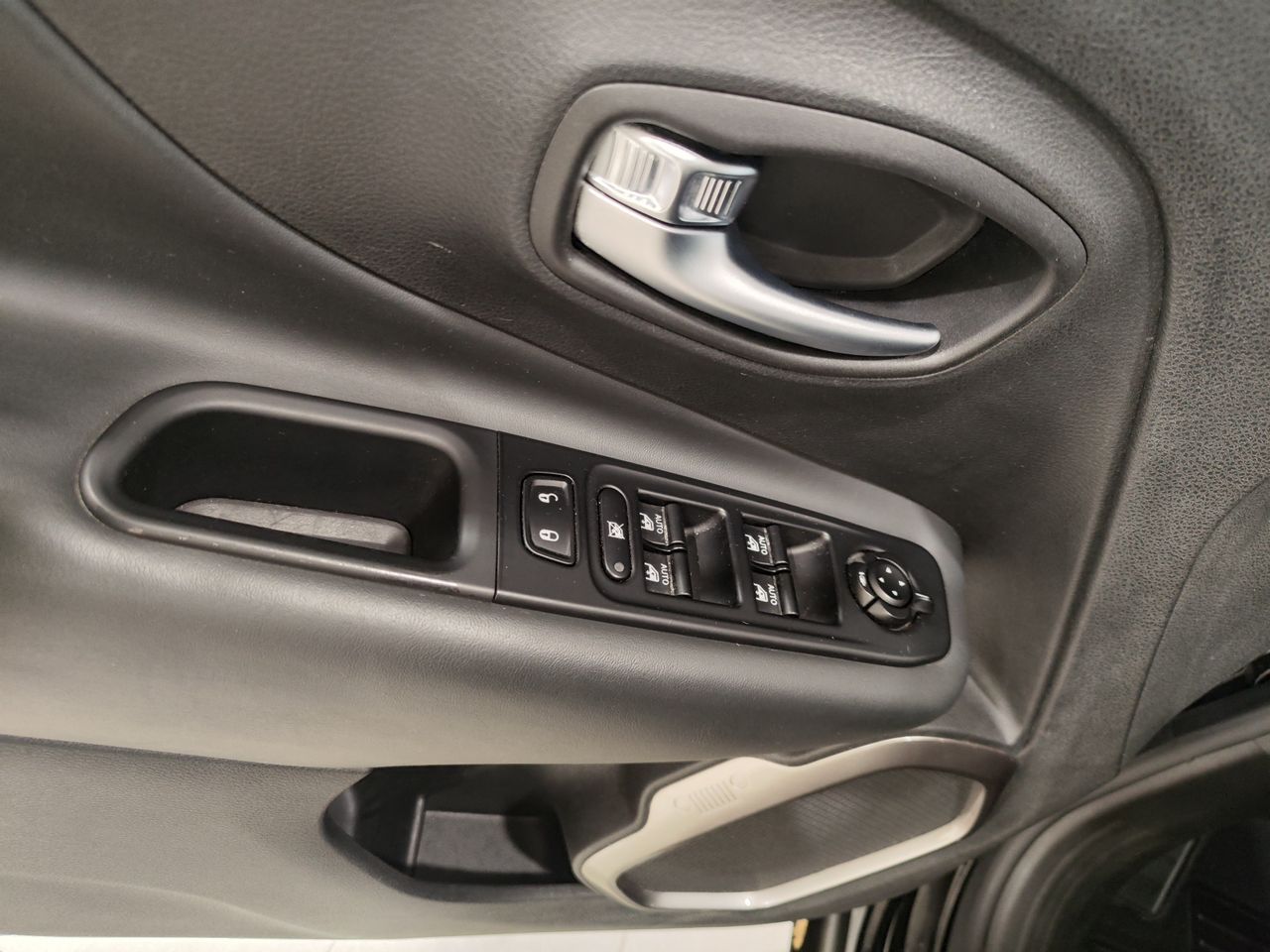 Foto Jeep Renegade 9