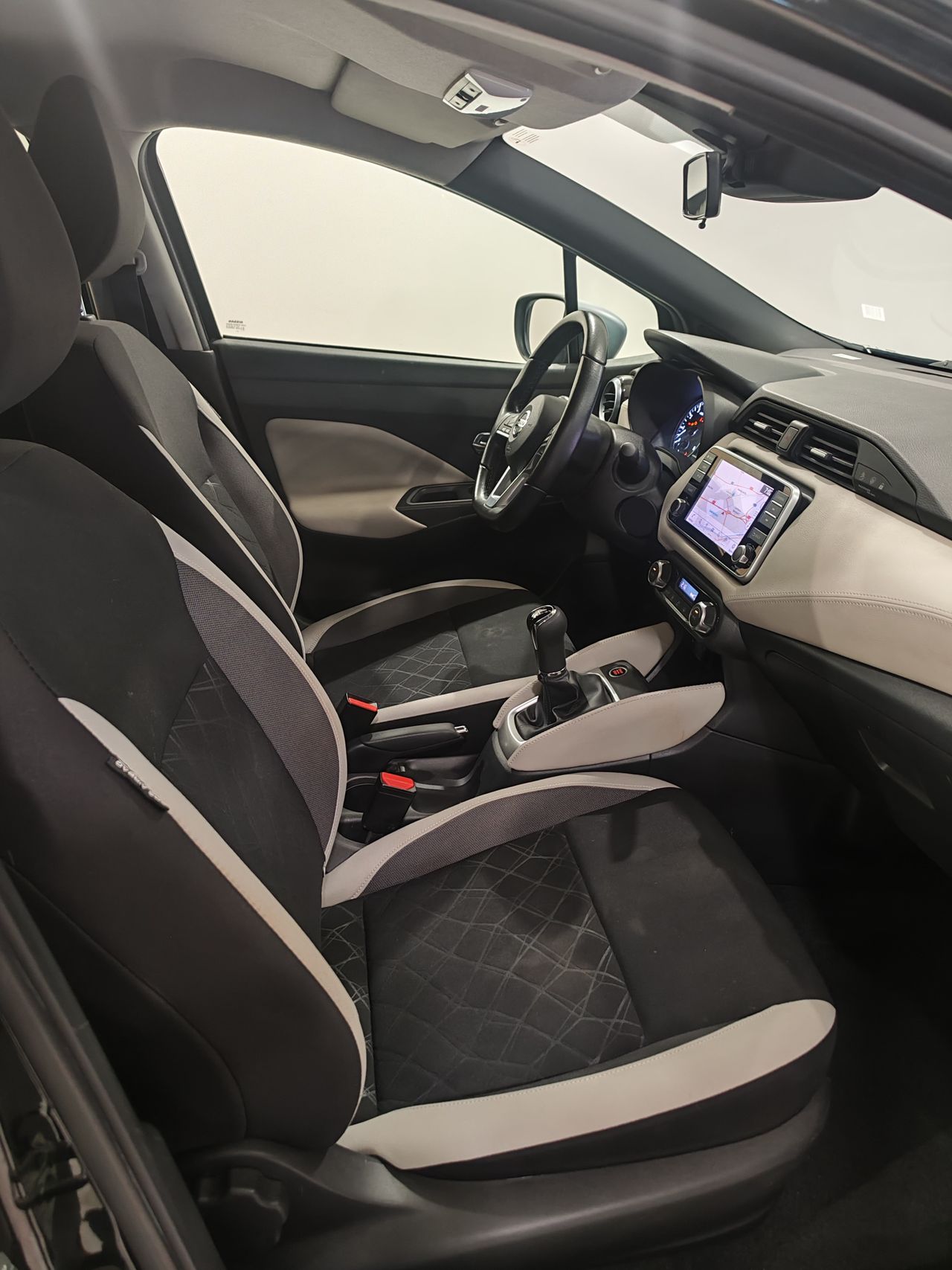 Foto Nissan Micra 8