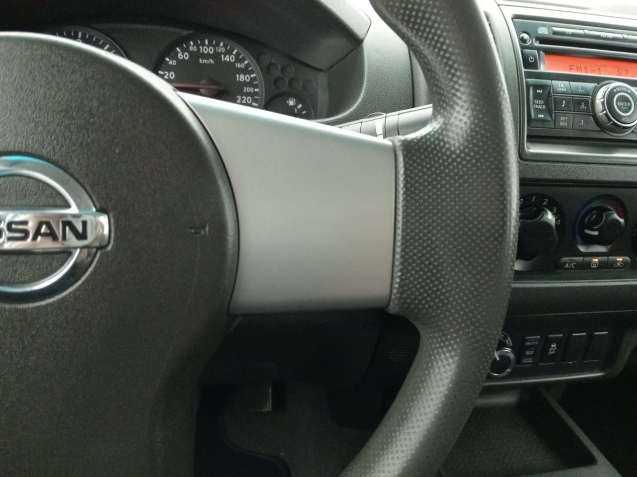 Foto Nissan Navara 16