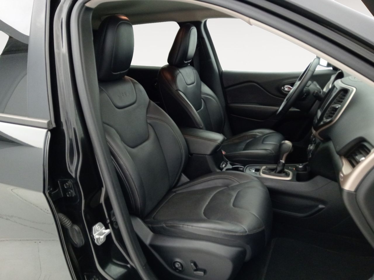 Foto Jeep Cherokee 8