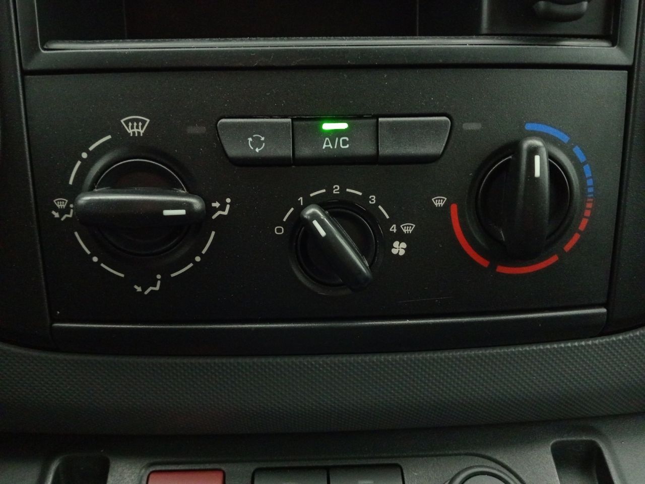 Foto Peugeot Partner 11