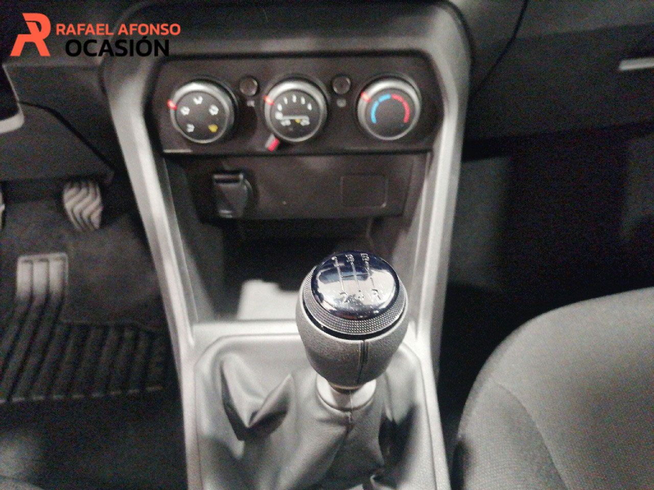 Foto Dacia Sandero 13
