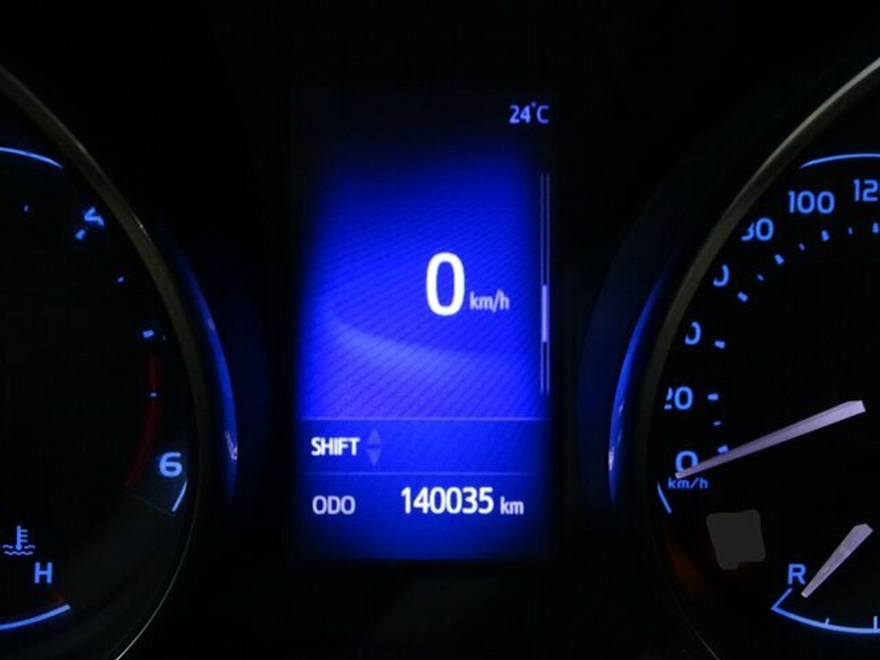 Foto Toyota Auris 14