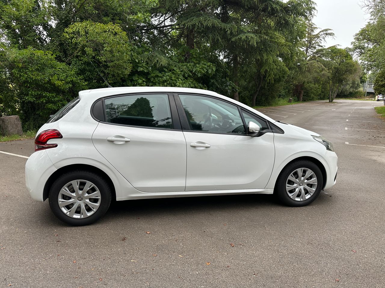 Foto Peugeot 208 16