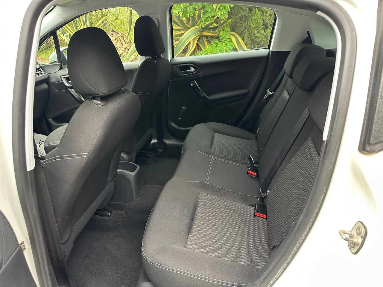 Foto Peugeot 208 19