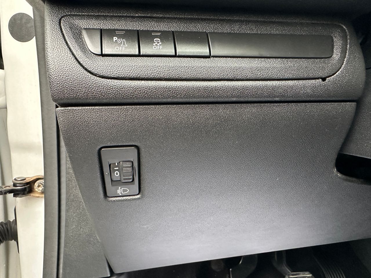 Foto Peugeot 208 24