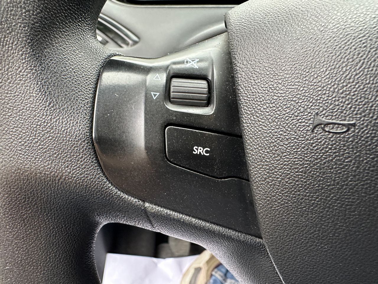 Foto Peugeot 208 26