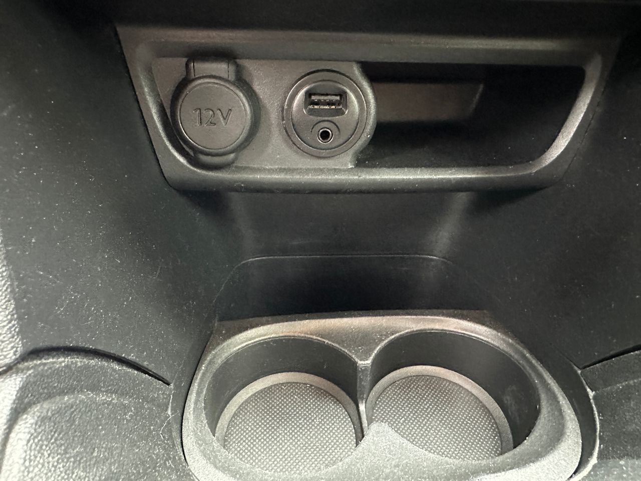 Foto Peugeot 208 29