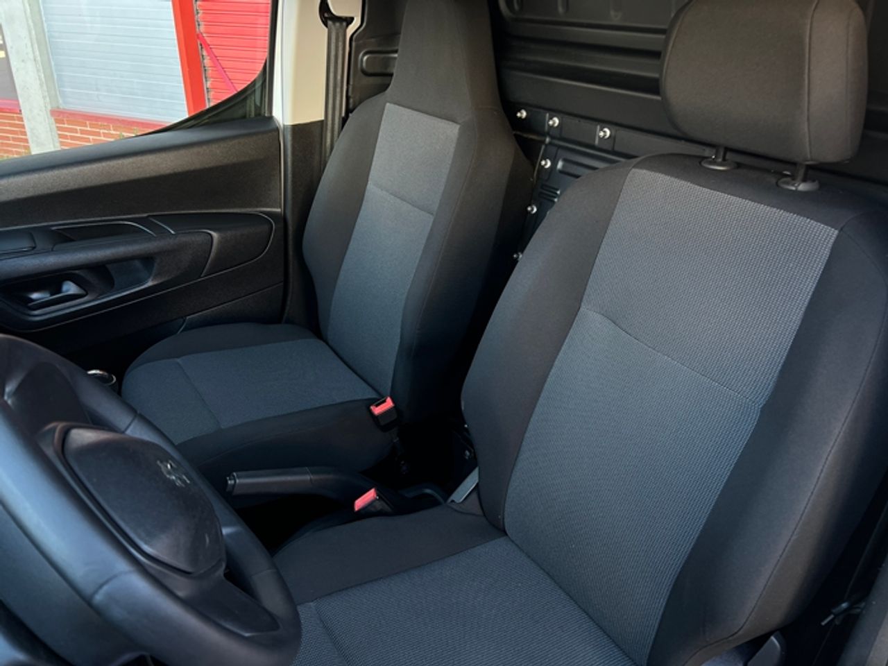 Foto Peugeot Partner 11