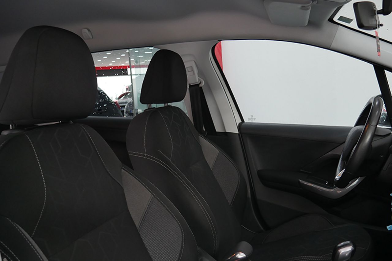 Foto Peugeot 2008 7