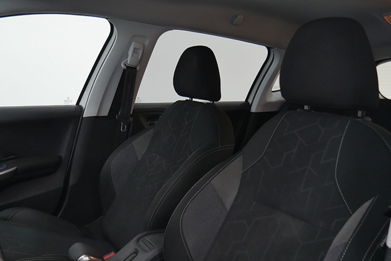 Foto Peugeot 2008 8