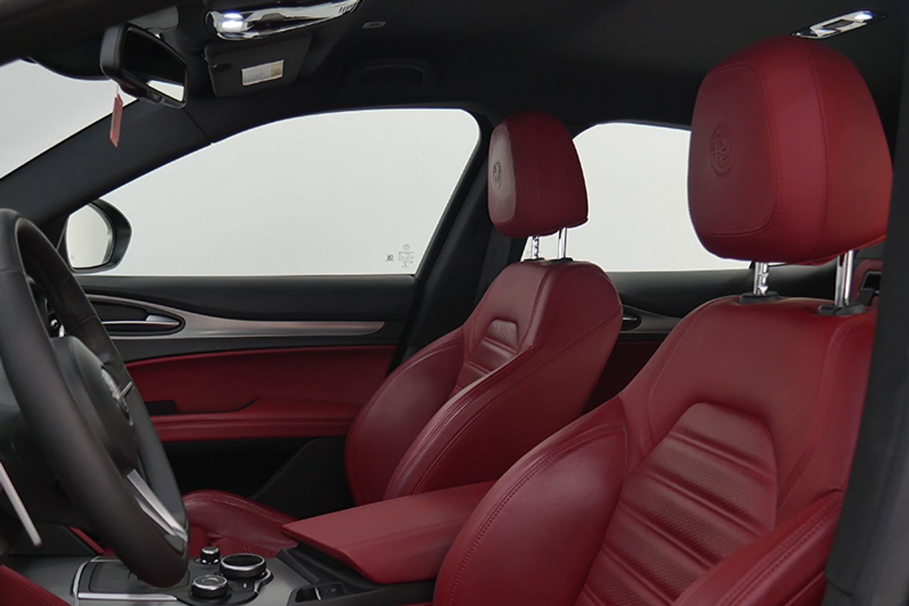 Foto Alfa Romeo Stelvio 7
