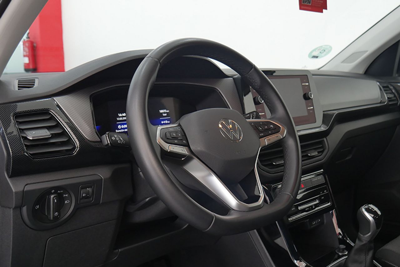 Foto Volkswagen T-Cross 4