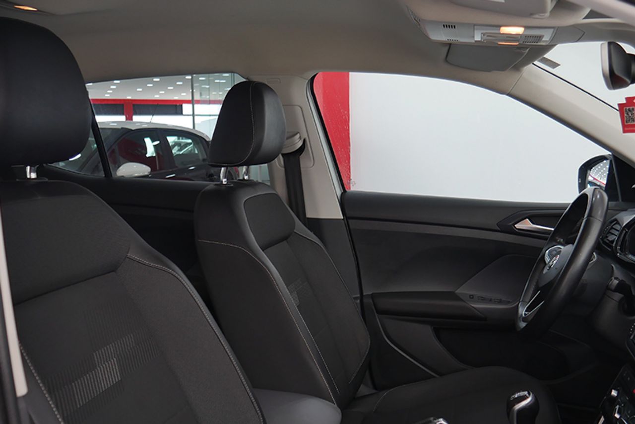 Foto Volkswagen T-Cross 8