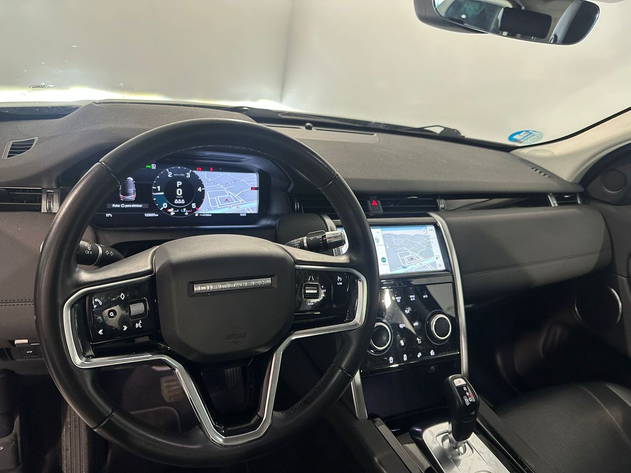 Foto Land-Rover Discovery Sport 3