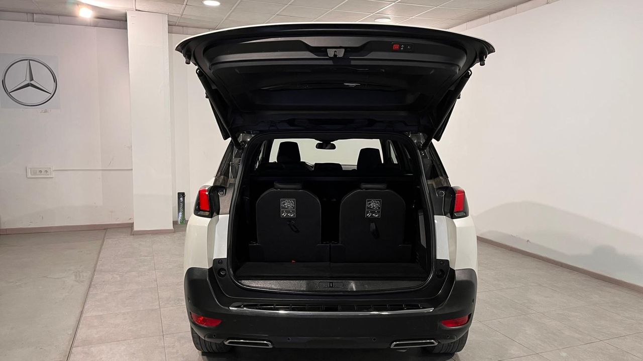 Foto Peugeot 5008 4