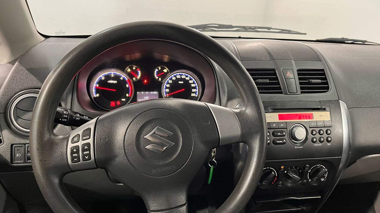Foto Suzuki SX4 5
