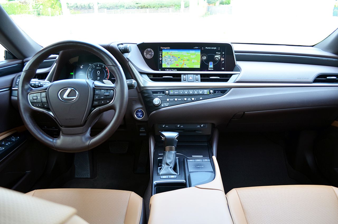 Foto Lexus ES 6