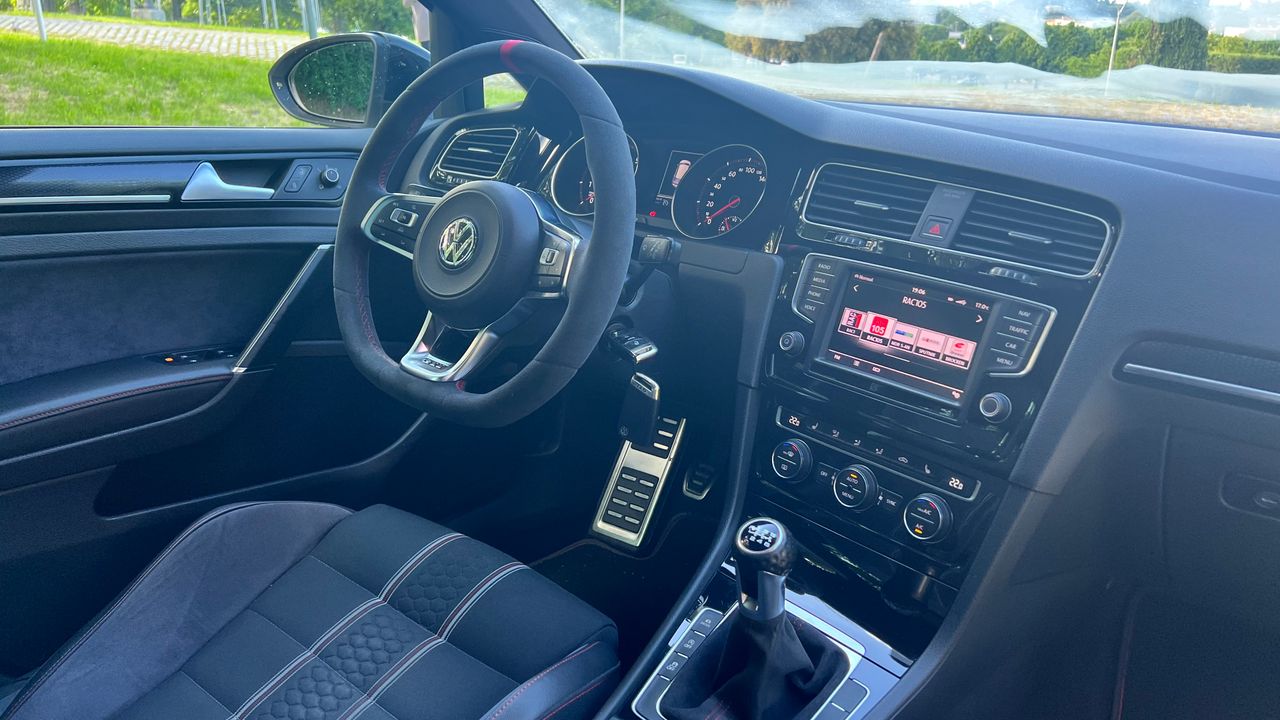 Foto Volkswagen Golf 13