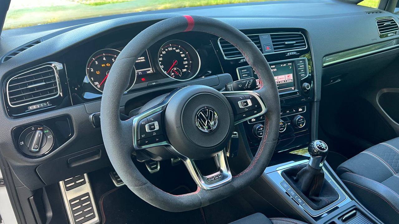 Foto Volkswagen Golf 15