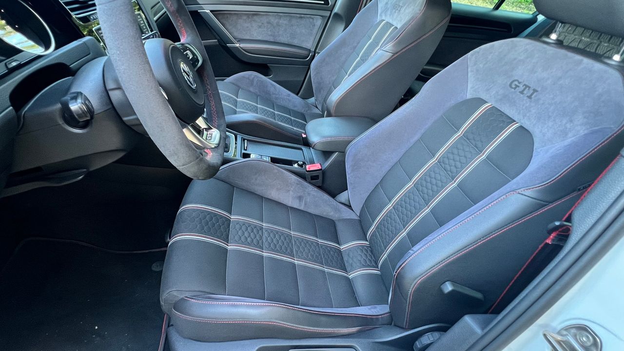 Foto Volkswagen Golf 17